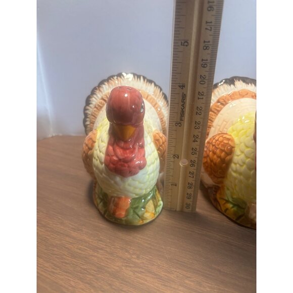 WCL Thanksgiving Turkey Salt & Pepper Shakers Ceramic Seasonal Table Decor - Picture 9 of 9